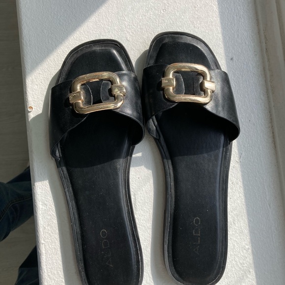 ALDO sandals with gold detail - Picture 2 of 3